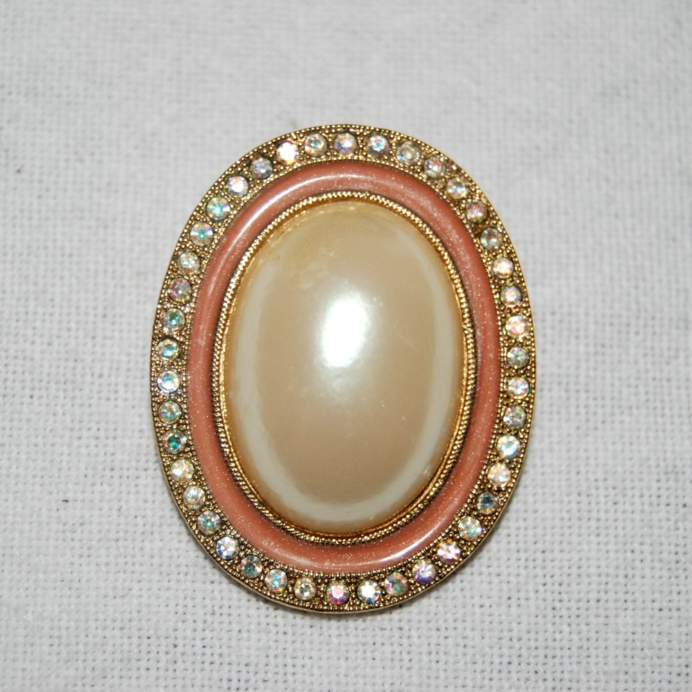 Pearl Brooch with Rhinestone Detail c. 1960's